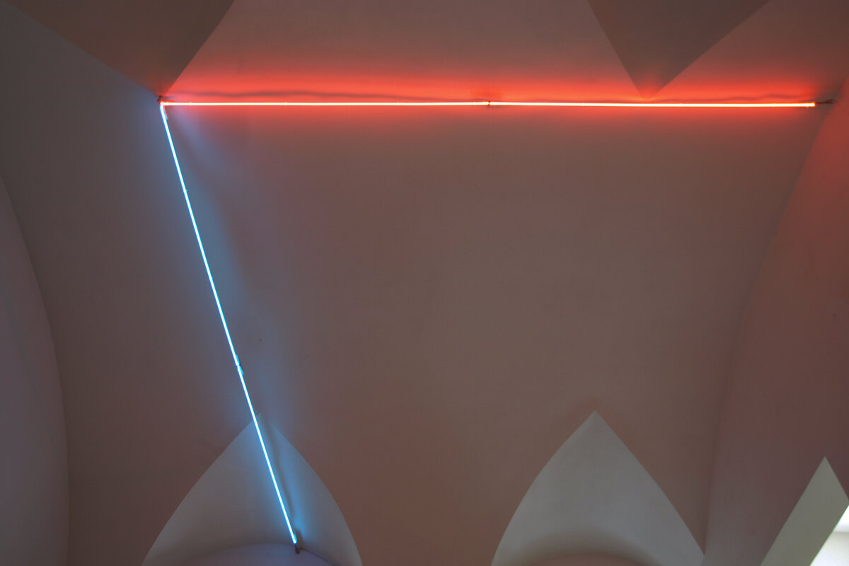 Pavel Korbička: Nepravý úhel